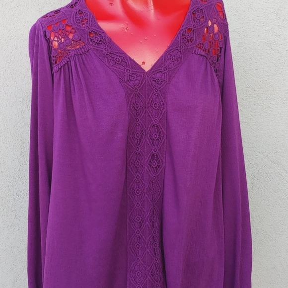 JohnPaulRichard Tops - Peasants Women's Lace Top Long Sleeves in Purple size Medium